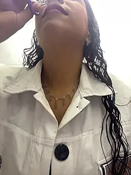 Snapshot of Ximena_firee chatting on 02/25/26, 11:20 Ximena firee online show from 02/25/26, 11:20