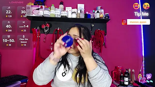 shannon queen- online show from 04/24/26, 06:05