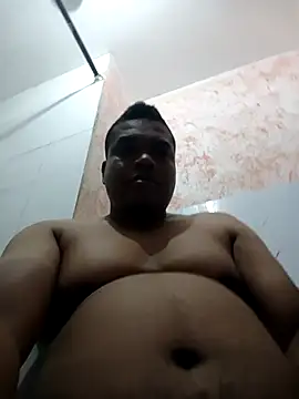 Snapshot of SeniorCathode91 chatting on 03/16/26, 02:17 SeniorCathode91 online show from 03/16/26, 02:17