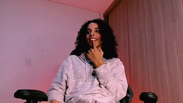 Snapshot of Dann-Winner chatting on 02/24/26, 03:37 Dann-Winner online show from 02/24/26, 03:37