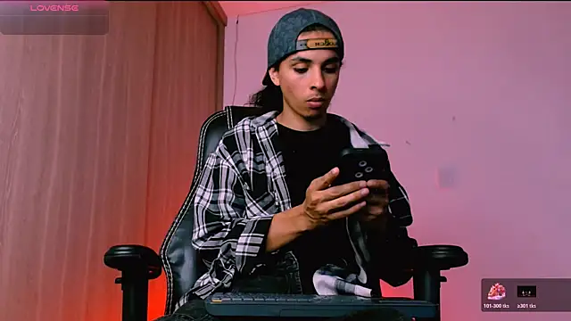 Snapshot of Dann-Winner chatting on 02/27/26, 03:28 Dann-Winner online show from 02/27/26, 03:28