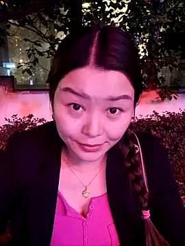 Jennie dogy online show from 04/25/26, 02:36