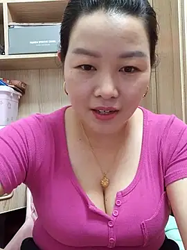 Snapshot of Jennie_dogy chatting on 05/24/26, 01:32 Jennie dogy online show from 05/24/26, 01:32