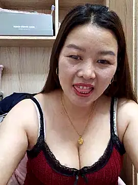 Snapshot of Jennie_dogy chatting on 06/15/26, 04:25 Jennie dogy online show from 06/15/26, 04:25