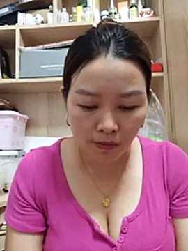 Jennie dogy online show from 06/29/26, 12:16
