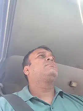 Snapshot of indiandesivillegeboy chatting on 06/17/26, 05:21 indiandesivillegeboy online show from 06/17/26, 05:21