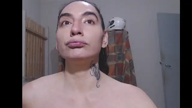 luli-indio online show from 04/21/26, 02:37