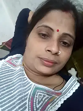 Snapshot of Kaveri_011 chatting on 02/25/26, 04:11 Kaveri 011 online show from 02/25/26, 04:11