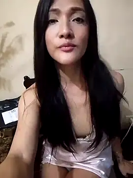 Snapshot of GeorginaLove09 chatting on 02/06/26, 01:03 GeorginaLove09 online show from 02/06/26, 01:03