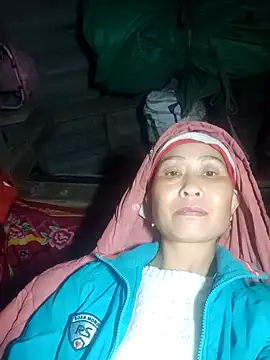 Snapshot of witch-xx chatting on 02/16/26, 07:43 witch-xx online show from 02/16/26, 07:43