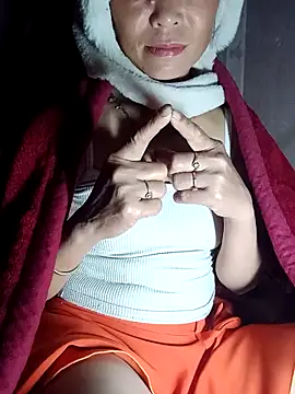 witch-xx online show from 04/18/26, 07:18