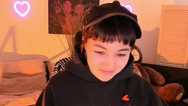 Snapshot of NeoGeisha chatting on 02/17/26, 10:23 NeoGeisha online show from 02/17/26, 10:23