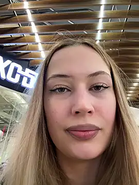 Snapshot of blonde_exe chatting on 02/11/26, 03:17 blonde exe online show from 02/11/26, 03:17