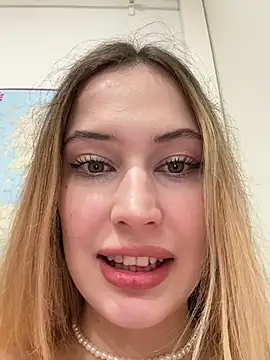 blonde exe online show from 04/11/26, 03:49