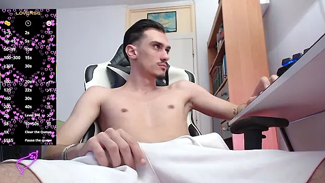 Snapshot of silasluxor chatting on 02/10/26, 09:35 silasluxor online show from 02/10/26, 09:35