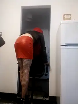 LASCHIAVA6TV72 online show from 04/07/26, 02:17