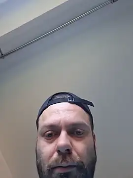 Snapshot of Dooms139 chatting on 03/02/26, 08:43 Dooms139 online show from 03/02/26, 08:43