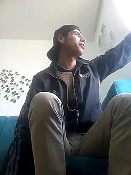 Andrey santamaria online show from 02/12/26, 03:18