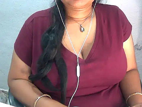 Snapshot of Saniya_K2 chatting on 05/09/26, 05:18 Saniya K2 online show from 05/09/26, 05:18