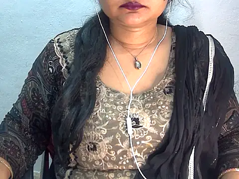 Snapshot of Saniya_K2 chatting on 05/12/26, 04:04 Saniya K2 online show from 05/12/26, 04:04
