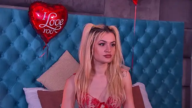 Snapshot of NayaBliss chatting on 02/13/26, 03:08 NayaBliss online show from 02/13/26, 03:08