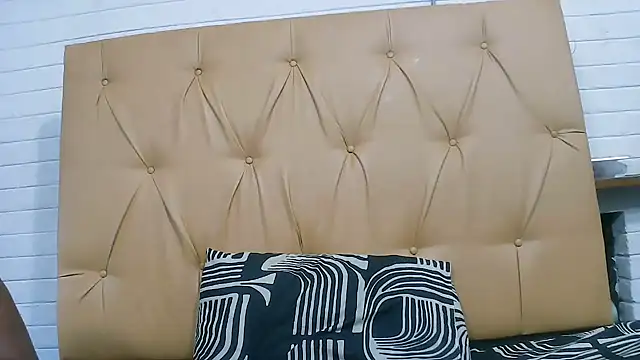 Snapshot of Ladyxx21 chatting on 02/19/26, 04:52 Ladyxx21 online show from 02/19/26, 04:52