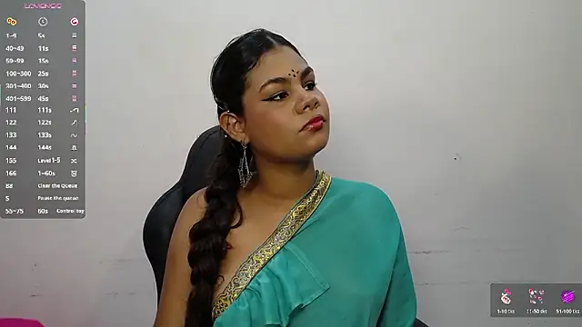 Snapshot of yaazhinii chatting on 02/20/26, 11:43 yaazhinii online show from 02/20/26, 11:43