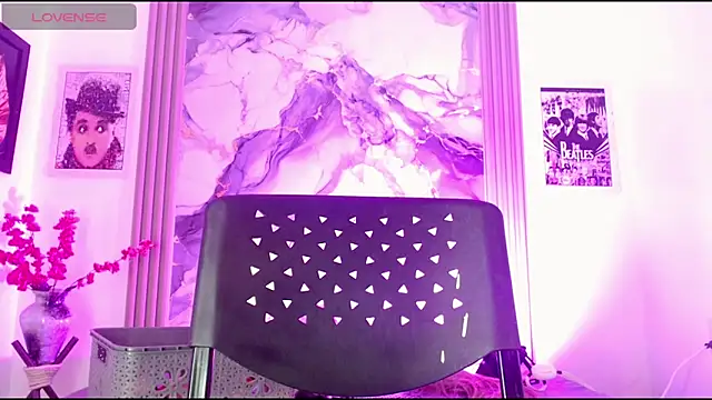 Aranza Dollts online show from 04/06/26, 07:26