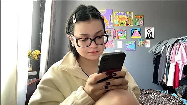 AngelLune online show from 03/12/26, 09:48