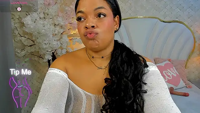 YazminJenner online show from 03/06/26, 05:48