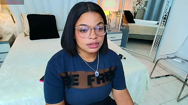 YazminJenner online show from 04/24/26, 05:10