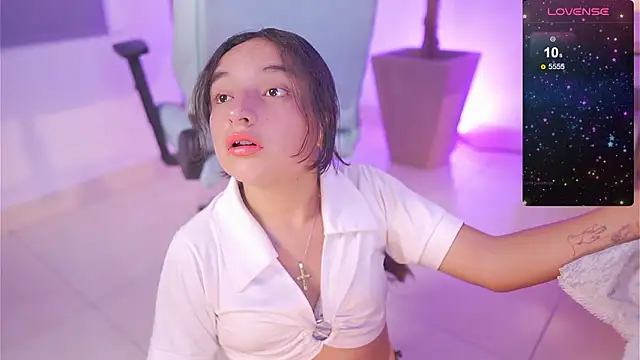  emily jonexs online show from 02/28/26, 05:36