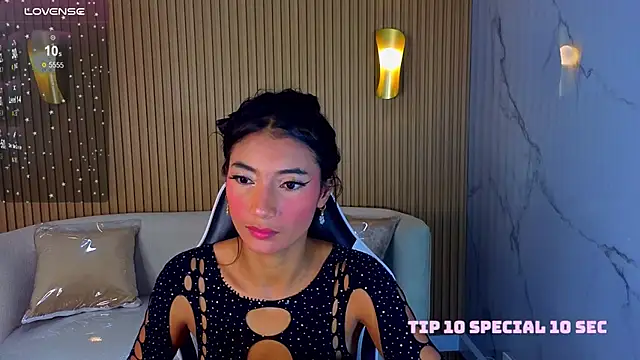 Perla Moon Tx online show from 02/21/26, 12:50