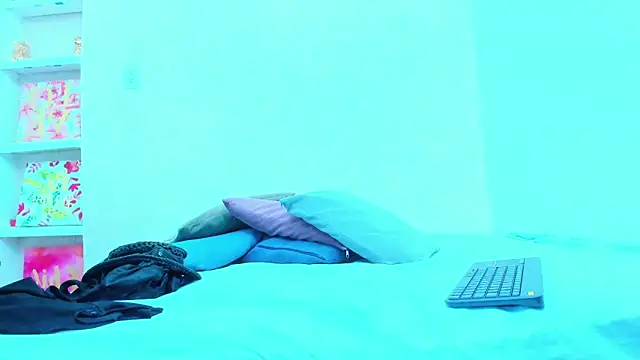 Rebeccamitchell online show from 04/13/26, 01:38