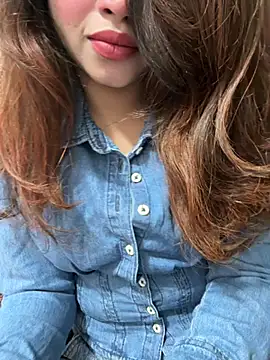 riya sharma11 online show from 04/11/26, 05:28