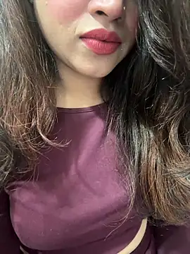 riya sharma11 online show from 04/21/26, 03:24