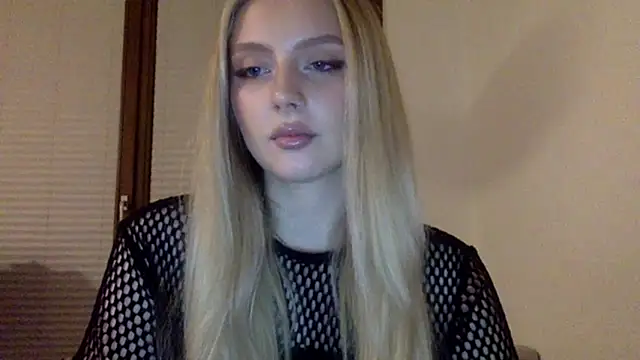 MayaWetDream online show from 04/23/26, 08:11