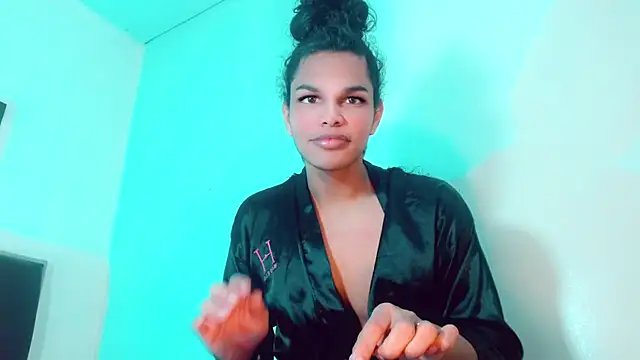 Snapshot of Zonce_shimer chatting on 02/18/26, 03:57 Zonce shimer online show from 02/18/26, 03:57