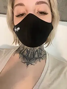 Snapshot of AllisonXAlfred chatting on 02/08/26, 01:03 AllisonXAlfred online show from 02/08/26, 01:03