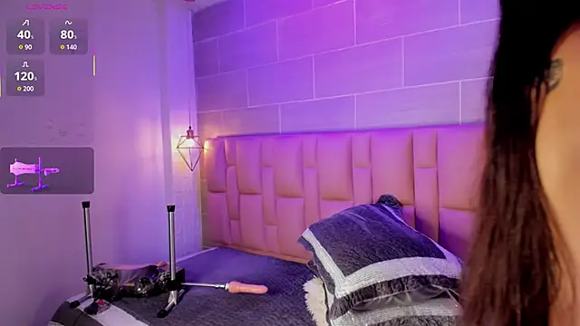 Snapshot of Naomi-Thompson chatting on 02/24/26, 08:18 Naomi-Thompson online show from 02/24/26, 08:18