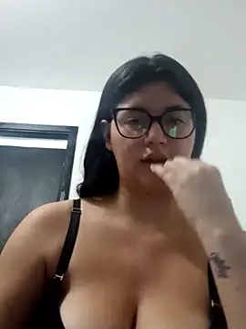 Dahlia-Rose online show from 02/24/26, 02:53