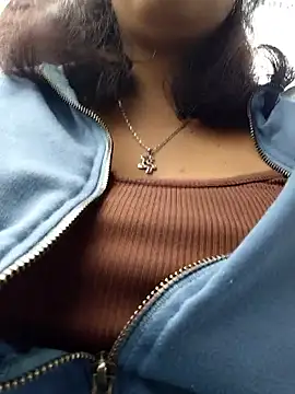 Snapshot of Mari-98 chatting on 02/24/26, 07:01 Mari-98 online show from 02/24/26, 07:01