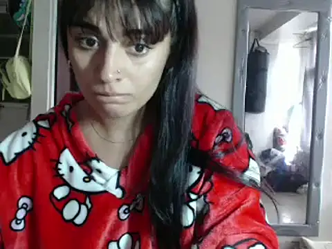 Snapshot of Zara_lopez777 chatting on 02/19/26, 04:25 Zara lopez777 online show from 02/19/26, 04:25