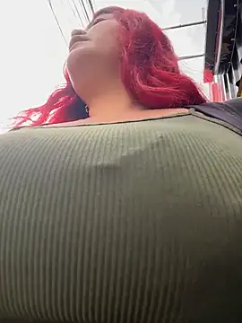 Snapshot of Lia-Moon77 chatting on 02/16/26, 07:43 Lia-Moon77 online show from 02/16/26, 07:43