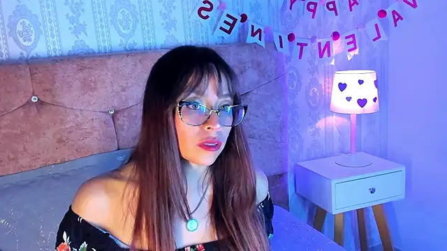 Chloe Miiler online show from 02/18/26, 01:18