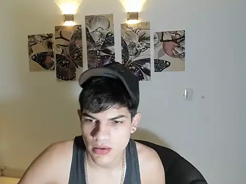 Snapshot of Jesshot_bigcock20cm chatting on 02/15/26, 04:53 Jesshot bigcock20cm online show from 02/15/26, 04:53