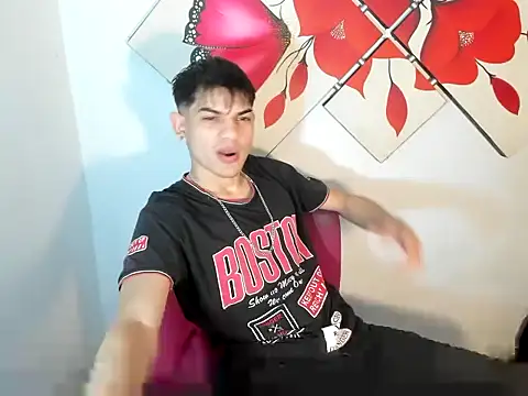 Snapshot of Jesshot_bigcock20cm chatting on 02/19/26, 04:41 Jesshot bigcock20cm online show from 02/19/26, 04:41