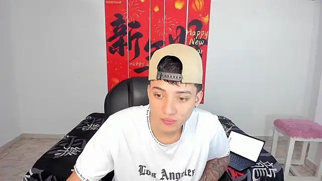 Wesleey-Boy online show from 03/31/26, 07:36