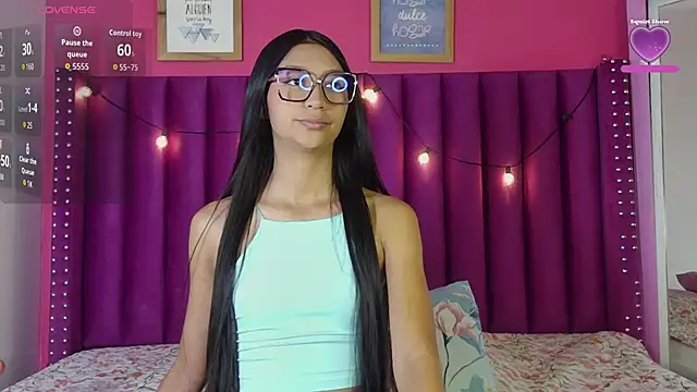 Snapshot of ThinPrincesss chatting on 02/09/26, 01:15 ThinPrincesss online show from 02/09/26, 01:15