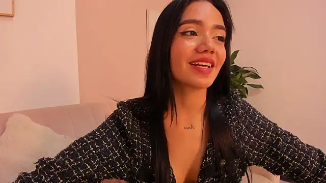 Mila jenner online show from 02/26/26, 12:42